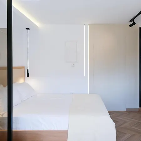Glaros Twin, Flats W. Private Garden Near *