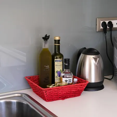 Glaros Twin, Flats W. Private Garden Near *