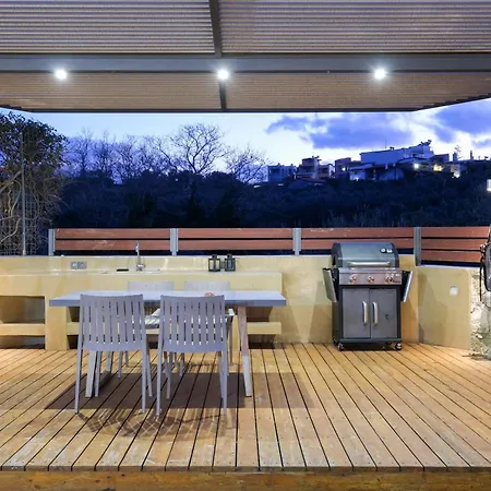Glaros Twin, Flats W. Private Garden Near Appartamento Daratsos
